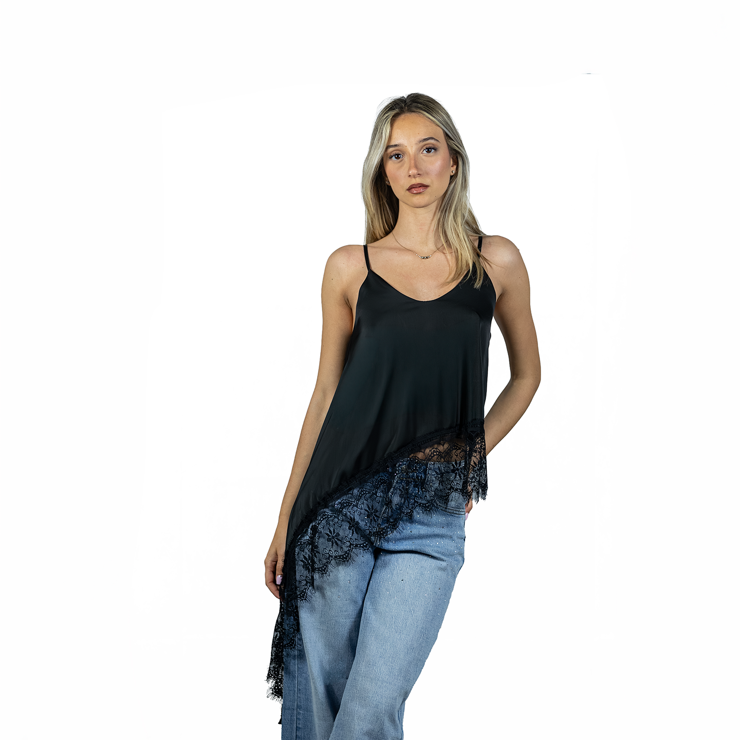 TOP NOIR LACE